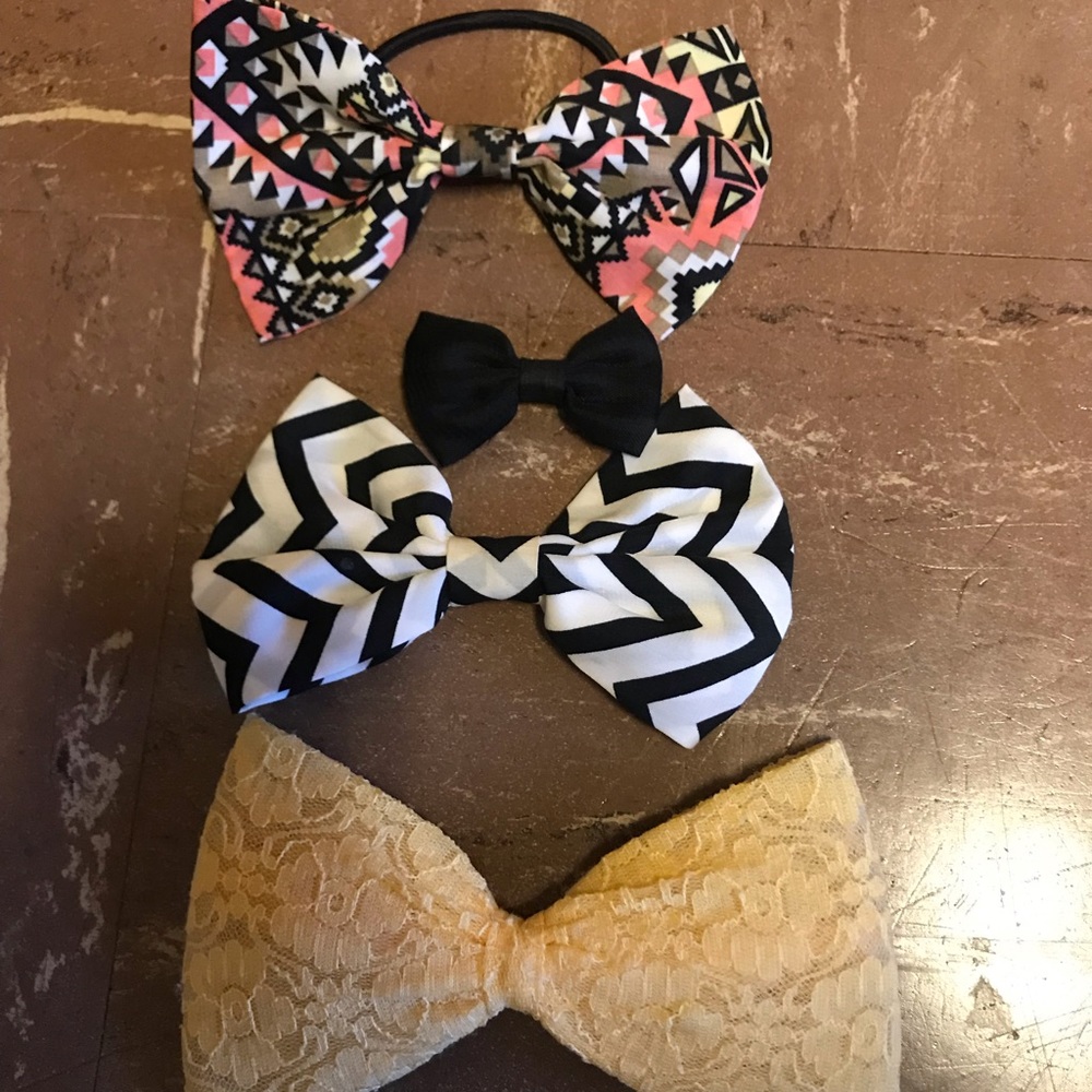 SOLD 5 for $10 💙💙Hair bows